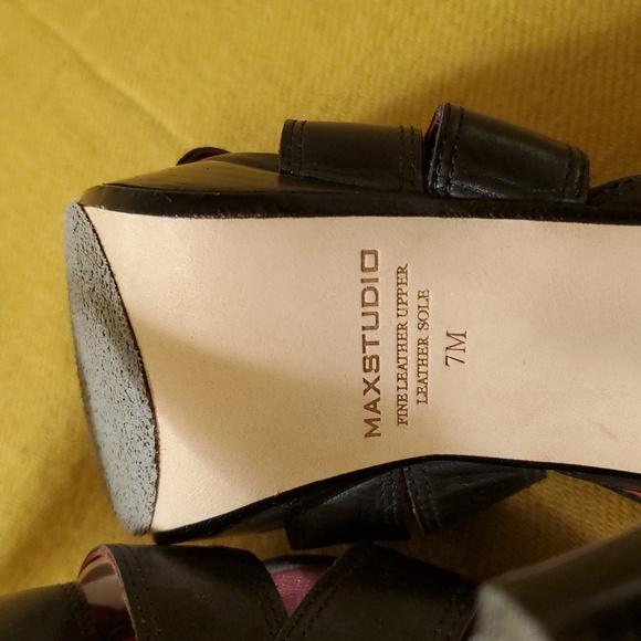 MAXSTUDIO Black Strappy Heels 7 - Picture 6 of 7
